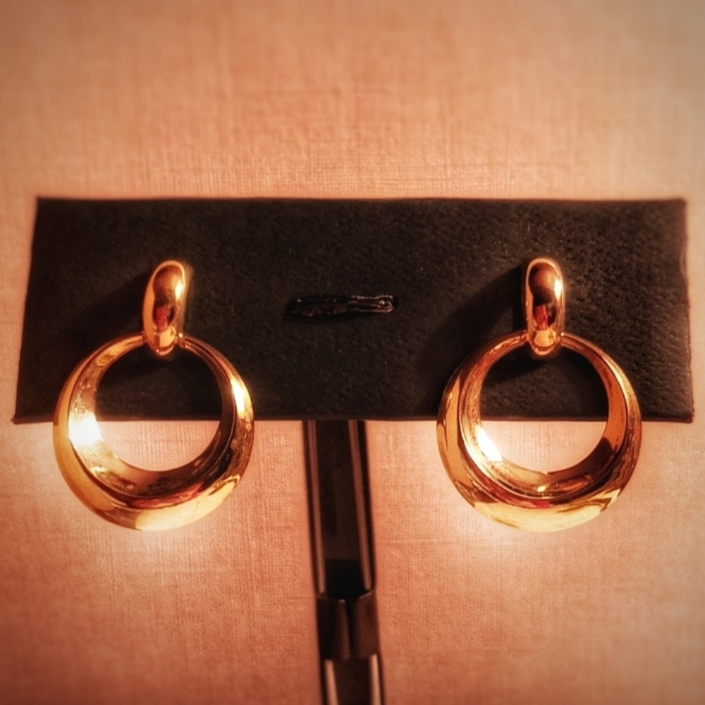 Vintage gold tone door knocker earrings